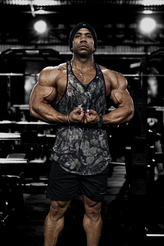 Graphic Muscle Stringer - Hunter Camo