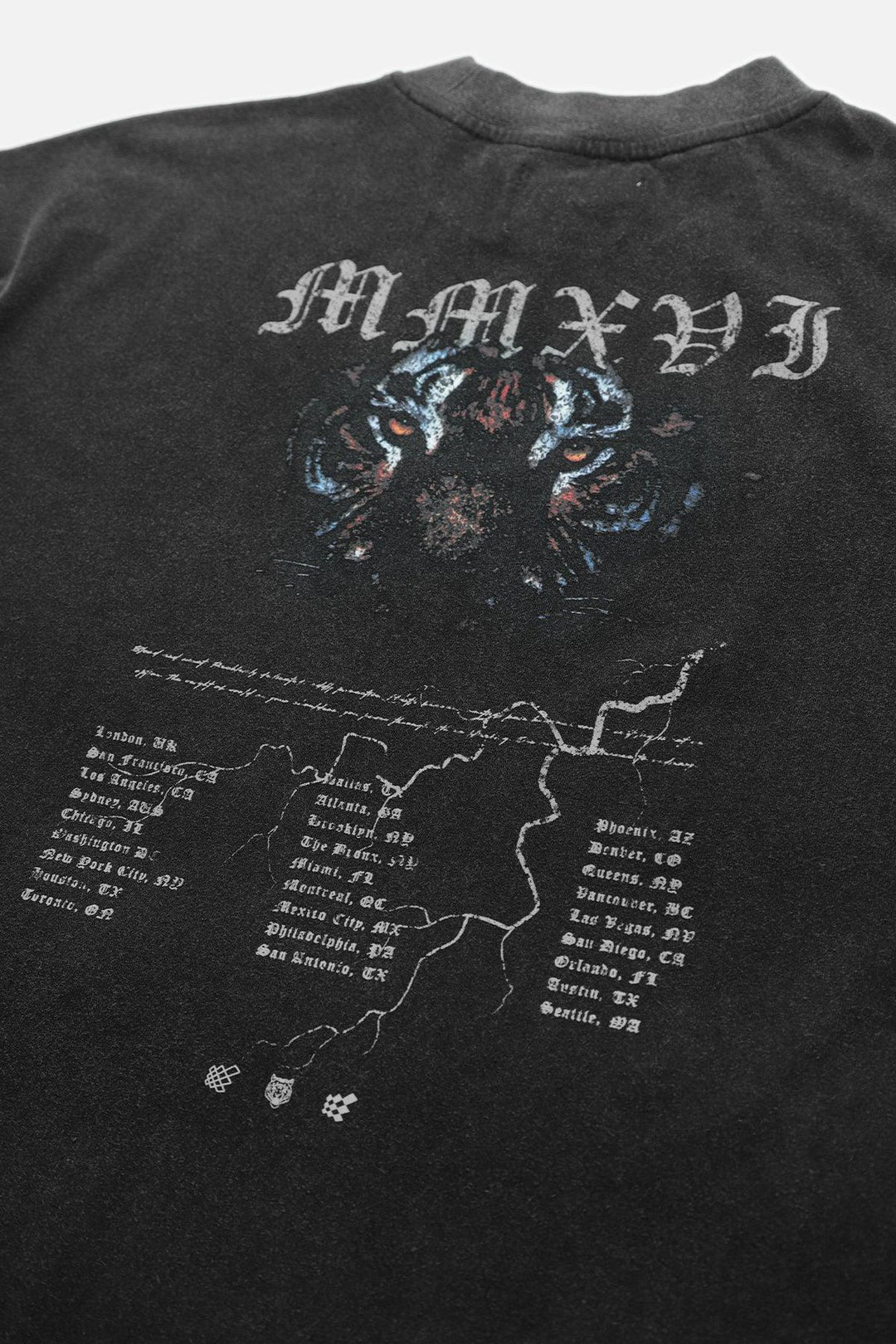 Vintage Oversized T-Shirt - Tigerus Invictus - Jed North